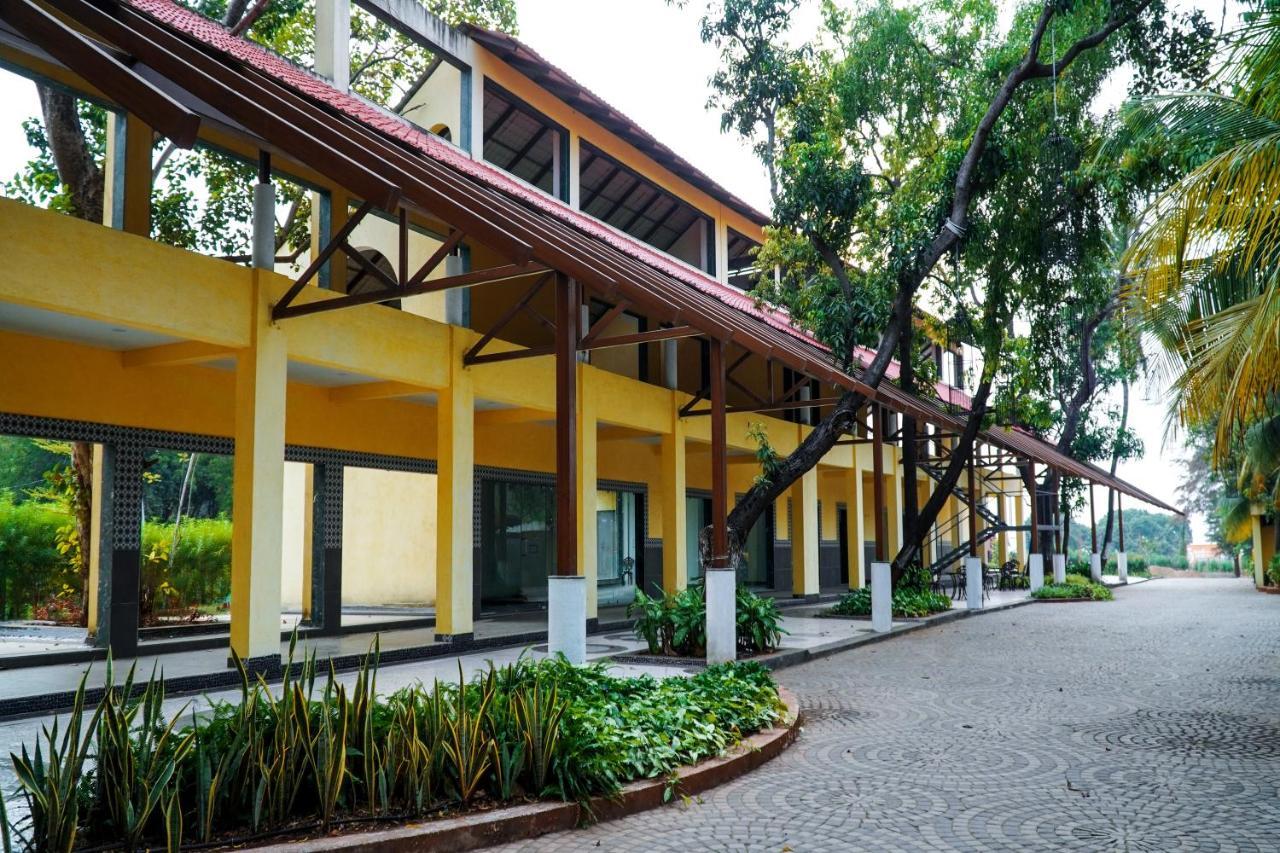 Valsad Shanti Resorts מראה חיצוני תמונה